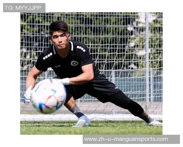 年轻足球星二代崭露头角父辈光辉下的挑战与机遇